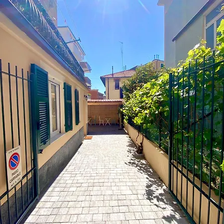 Apartment Il Giardino Al Mare Varazze